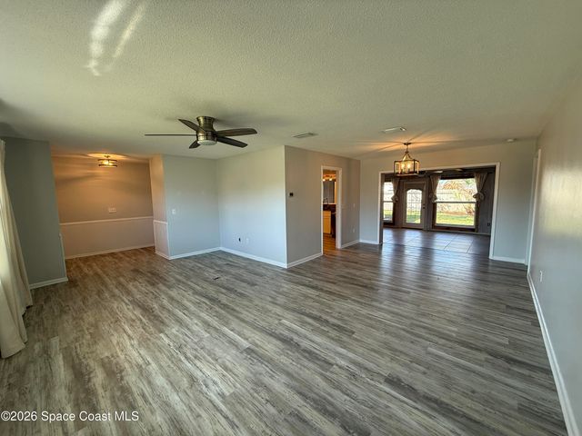 490 Park Avenue, Satellite Beach, FL 32937