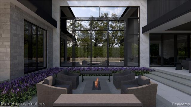 1335 Willow Lane, Birmingham, MI 48009
