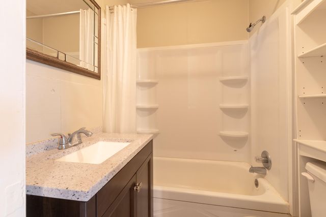 217 S Pickwick Avenue, Springfield, MO 65802