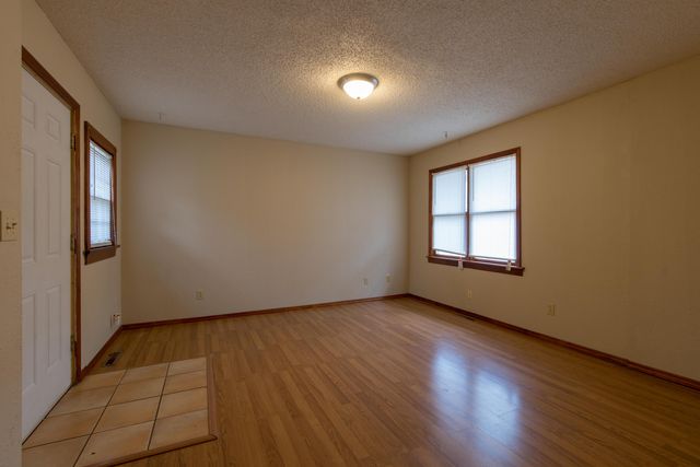 217 S Pickwick Avenue, Springfield, MO 65802