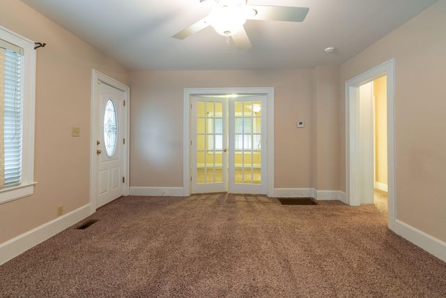 217 S Pickwick Avenue, Springfield, MO 65802