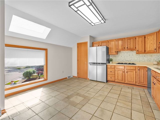 1420 Towne Square Dr, Mccandless, PA 15101