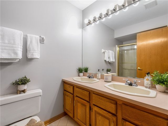 1420 Towne Square Dr, Mccandless, PA 15101