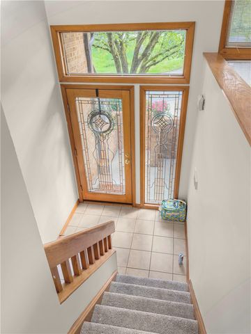 1420 Towne Square Dr, Mccandless, PA 15101