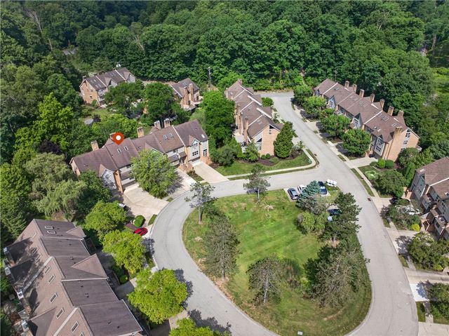 1420 Towne Square Dr, Mccandless, PA 15101