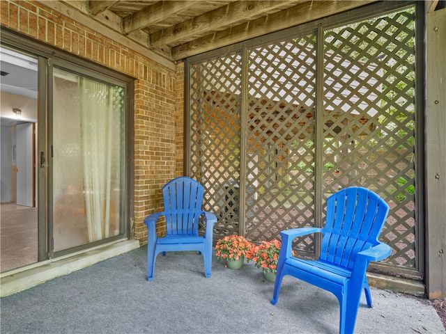 1420 Towne Square Dr, Mccandless, PA 15101