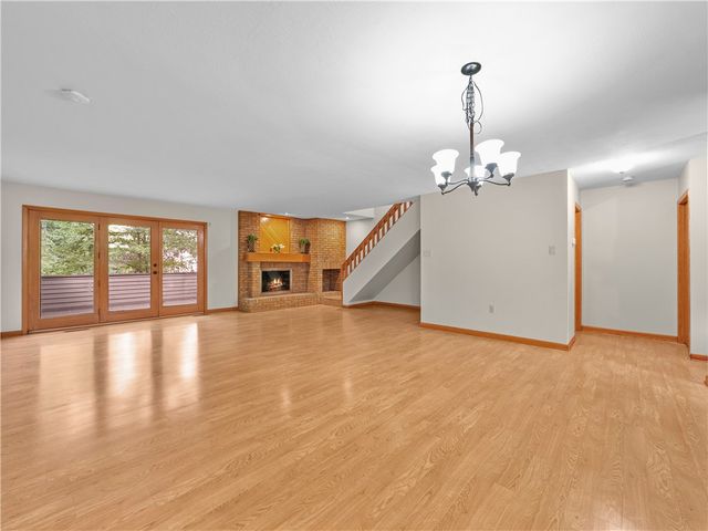 1420 Towne Square Dr, Mccandless, PA 15101