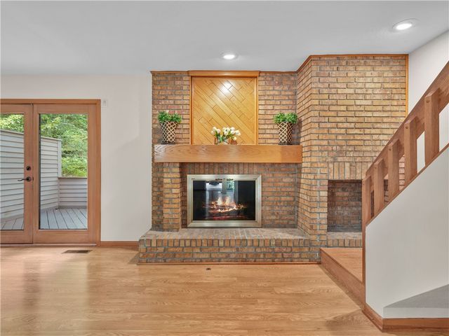 1420 Towne Square Dr, Mccandless, PA 15101