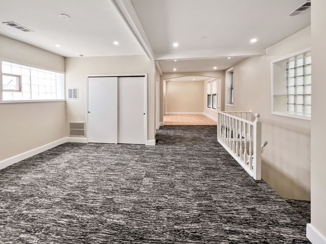 3461 W Montrose Avenue 2, Chicago, IL 60618