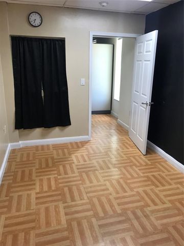 4000 N State Road 7 301-D, Lauderdale Lakes, FL 33319