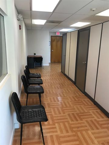 4000 N State Road 7 301-D, Lauderdale Lakes, FL 33319