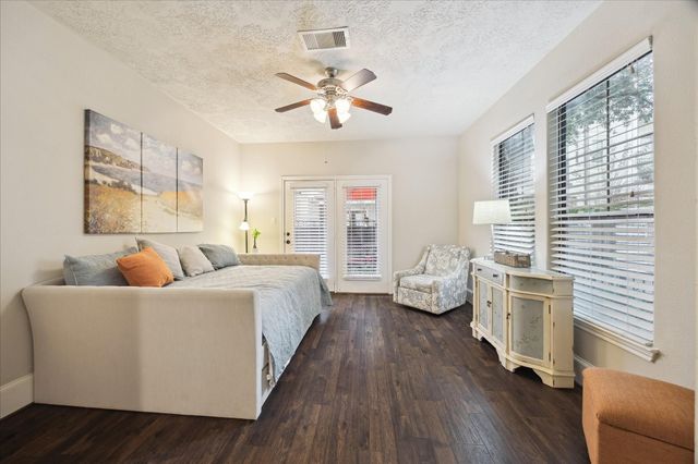 1110 W 25th Street, Houston, TX 77008