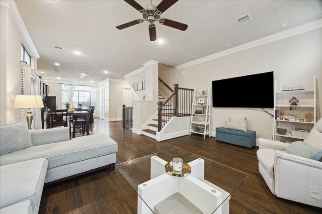 1110 W 25th Street, Houston, TX 77008