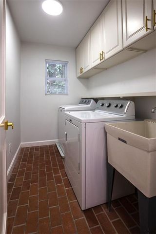 1311 Roxboro Drive, Atlanta, GA 30324