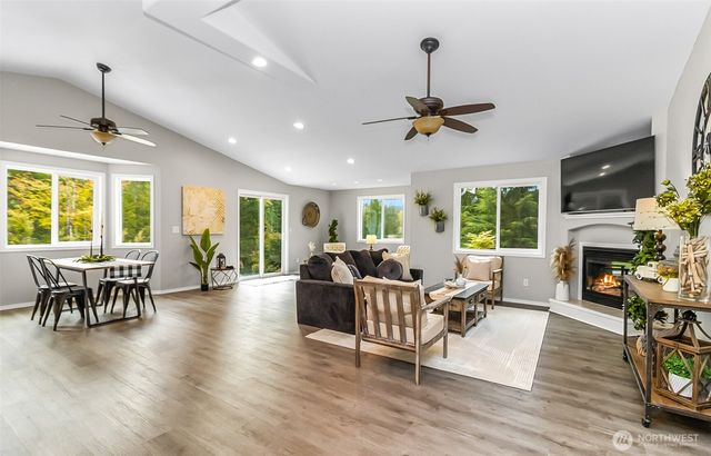 3030 223rd Avenue NE, Granite Falls, WA 98252