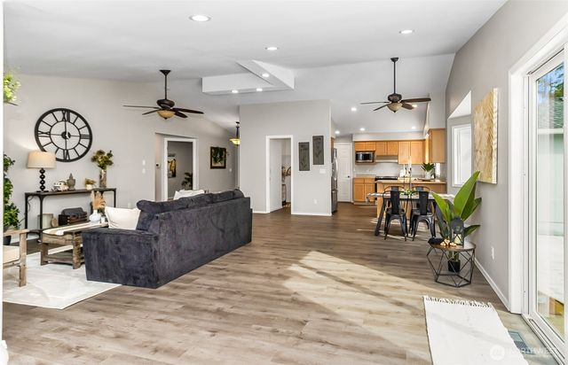 3030 223rd Avenue NE, Granite Falls, WA 98252