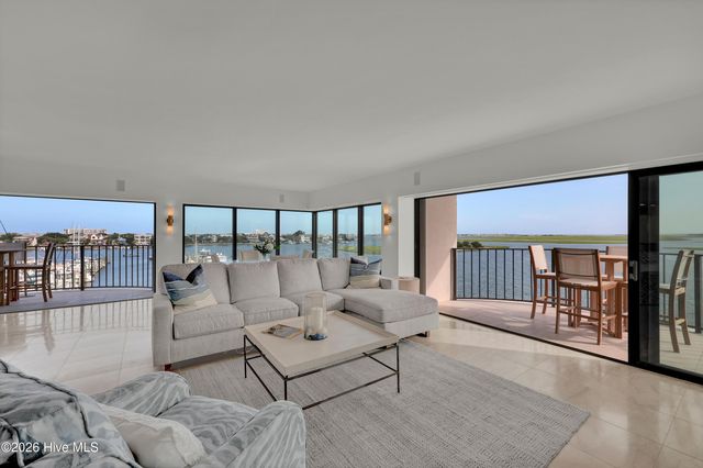 322 Causeway Drive Ste 505, Wrightsville Beach, NC 28480