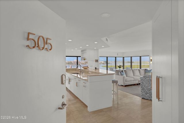 322 Causeway Drive Ste 505, Wrightsville Beach, NC 28480