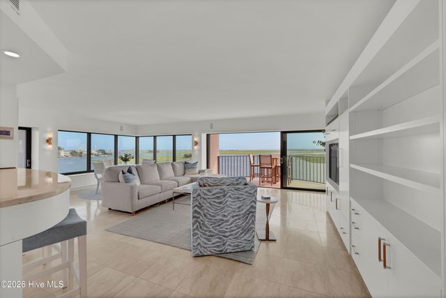 322 Causeway Drive Ste 505, Wrightsville Beach, NC 28480