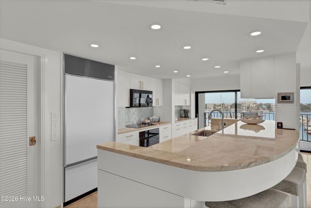 322 Causeway Drive Ste 505, Wrightsville Beach, NC 28480