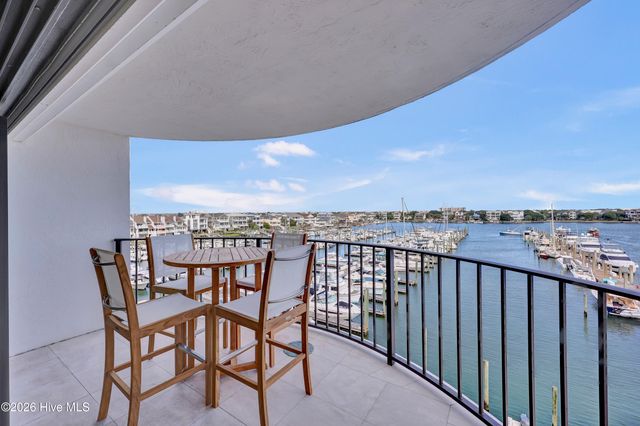 322 Causeway Drive Ste 505, Wrightsville Beach, NC 28480