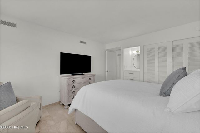 322 Causeway Drive Ste 505, Wrightsville Beach, NC 28480