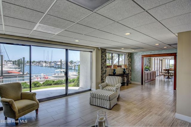 322 Causeway Drive Ste 505, Wrightsville Beach, NC 28480