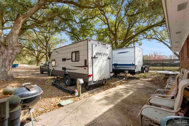 9250 Untreiner Ave, Pensacola, FL 32534