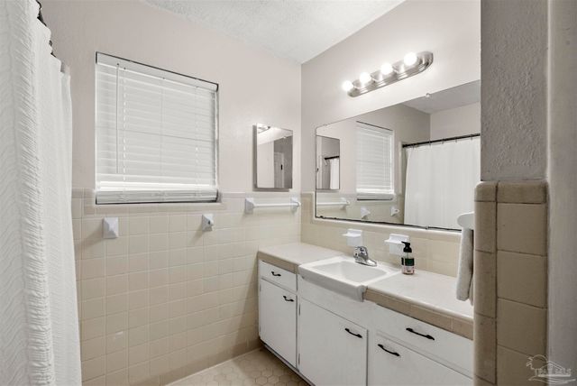 9250 Untreiner Ave, Pensacola, FL 32534