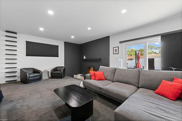 13380 Perry Circle, Warren, MI 48088
