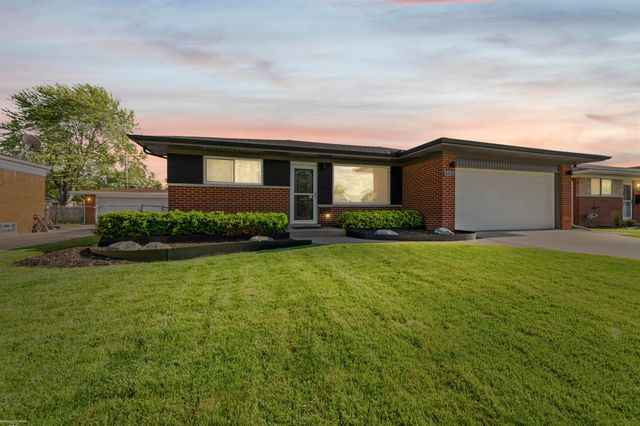 13380 Perry Circle, Warren, MI 48088