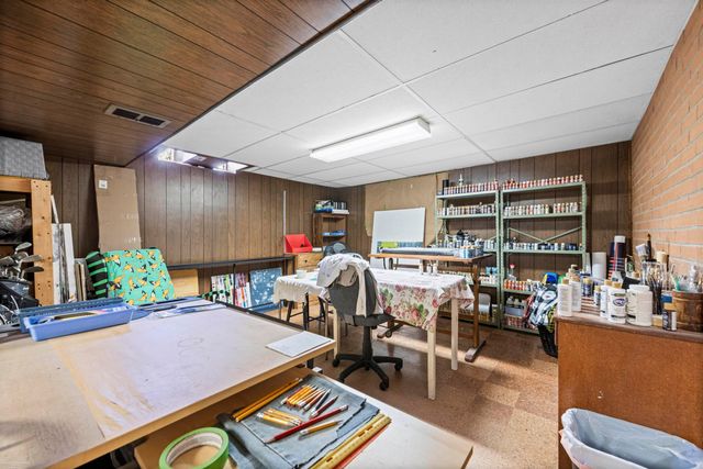 13380 Perry Circle, Warren, MI 48088