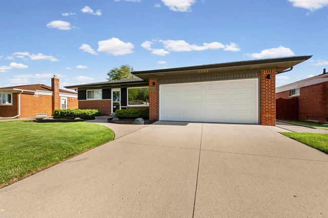 13380 Perry Circle, Warren, MI 48088