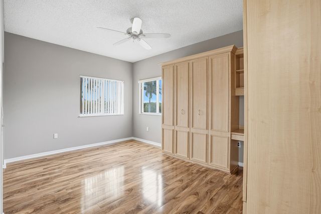 7647 Southampton Terrace 318, Tamarac, FL 33321