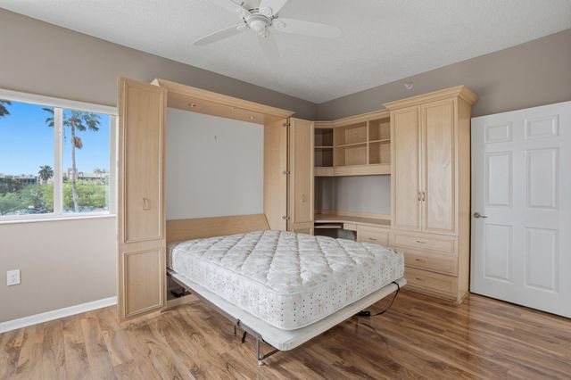 7647 Southampton Terrace 318, Tamarac, FL 33321