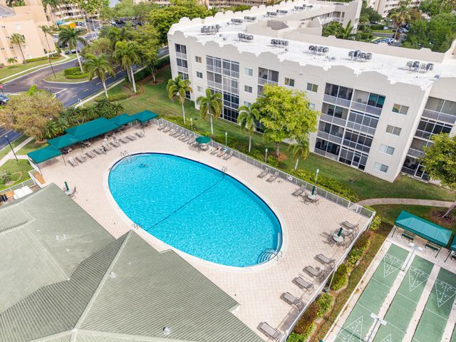 7647 Southampton Terrace 318, Tamarac, FL 33321