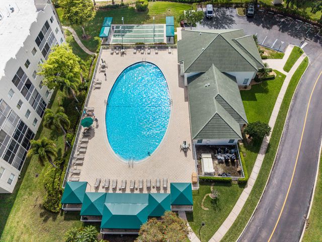 7647 Southampton Terrace 318, Tamarac, FL 33321