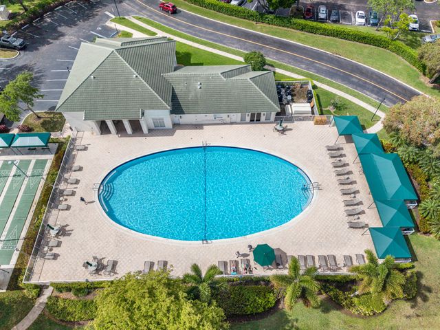 7647 Southampton Terrace 318, Tamarac, FL 33321