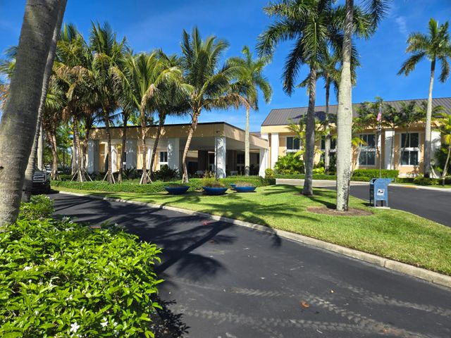 7647 Southampton Terrace 318, Tamarac, FL 33321