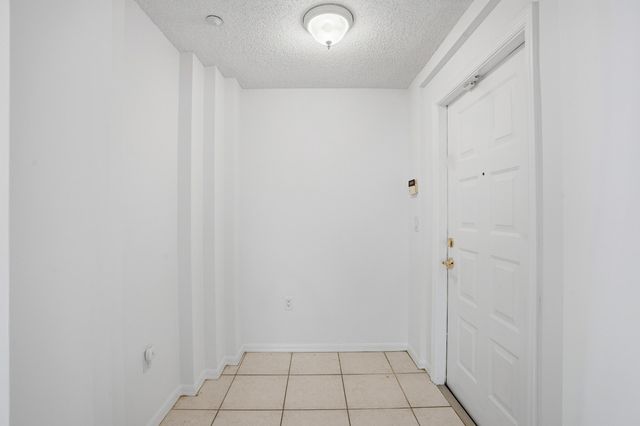 7647 Southampton Terrace 318, Tamarac, FL 33321