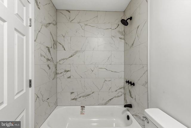 7 STERLING LN, Willingboro, NJ 08046