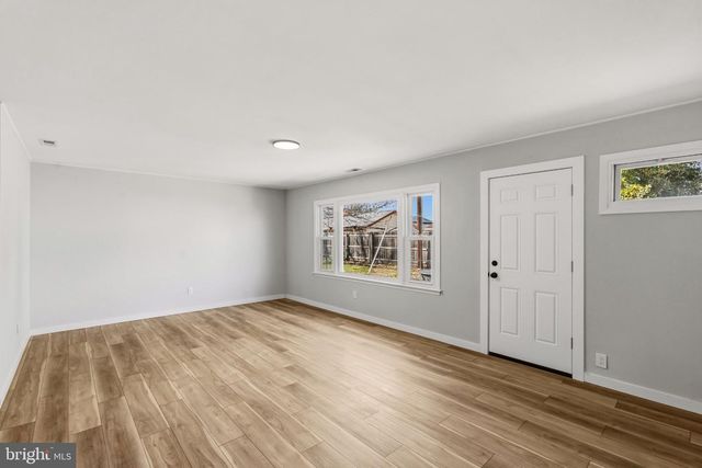 7 STERLING LN, Willingboro, NJ 08046