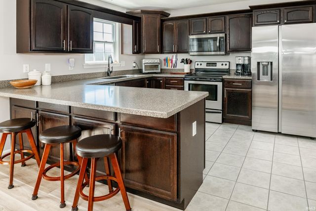 718 E Appomatox Court, Ellettsville, IN 47429