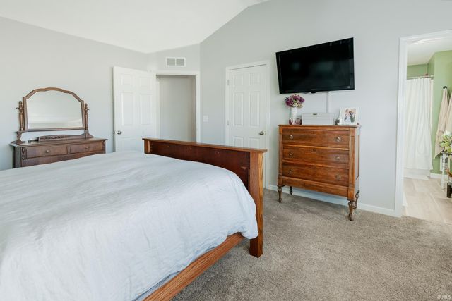 718 E Appomatox Court, Ellettsville, IN 47429