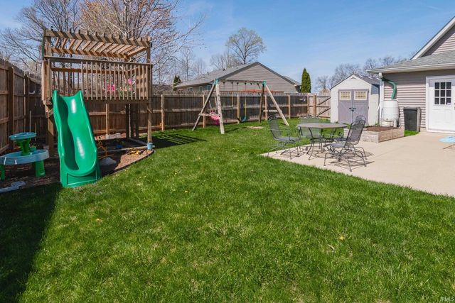 718 E Appomatox Court, Ellettsville, IN 47429