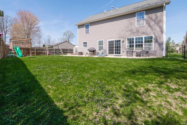 718 E Appomatox Court, Ellettsville, IN 47429