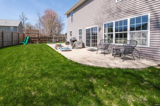 718 E Appomatox Court, Ellettsville, IN 47429