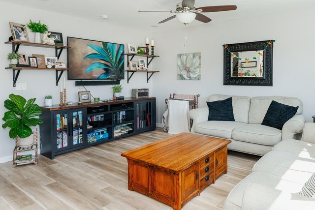 718 E Appomatox Court, Ellettsville, IN 47429