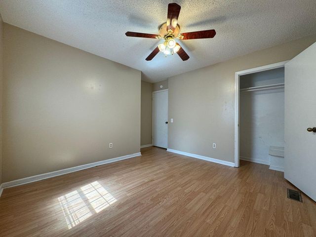 1620 Hickory Place, Chattanooga, TN 37404