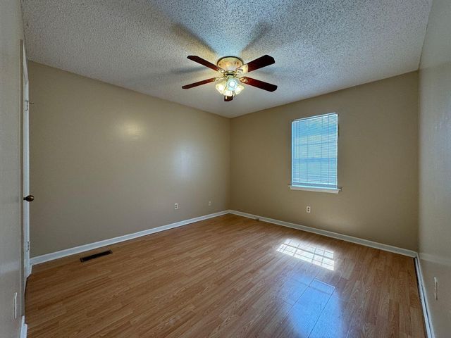 1620 Hickory Place, Chattanooga, TN 37404